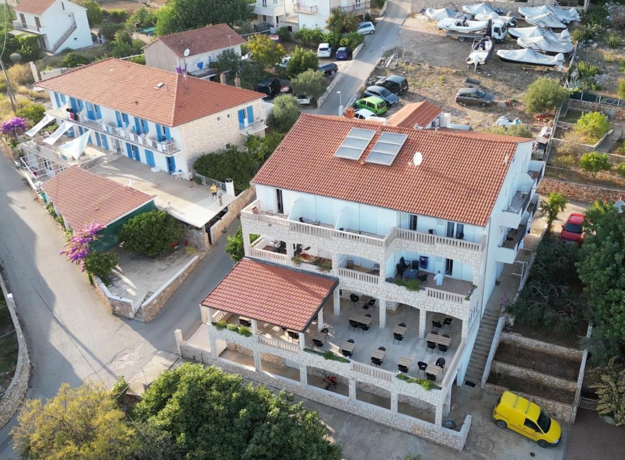 Bed and Breakfast Pansion Braco Завала Екстер'єр фото